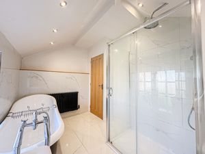 Photo 11- click for photo gallery